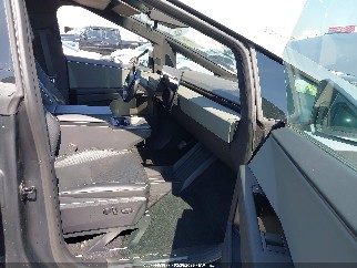 2025 Tesla Cybertruck, VIN 7G2CEHED9SA060947. Фото 5 з 6 з аукціону IAAI. Каталог авто зі США OpenDataCar.