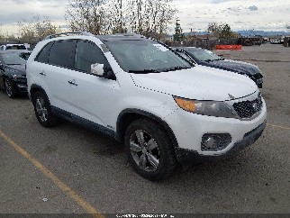 2013 Kia Sorento, VIN 5XYKUDA24DG394428. Фото 1 з 6 з аукціону IAAI. Каталог авто зі США OpenDataCar.
