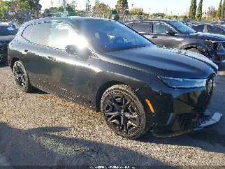 2023 Bmw iX, VIN WB533CF02PCM56390. Фото 1 из 6 с аукциона IAAI. Каталог авто из США OpenDataCar.