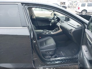 2020 Lexus NX 300, VIN JTJGARBZ0L5013718. Фото 5 з 6 з аукціону IAAI. Каталог авто зі США OpenDataCar.