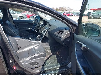 2013 Volvo S60, VIN YV1612FS0D2187630. Фото 5 з 6 з аукціону IAAI. Каталог авто зі США OpenDataCar.