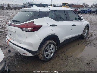 2024 Nissan Kicks, VIN 3N1CP5BV5RL590214. Фото 4 з 6 з аукціону IAAI. Каталог авто зі США OpenDataCar.