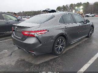 2018 Toyota Camry, VIN 4T1B11HK9JU058731. Фото 4 з 6 з аукціону IAAI. Каталог авто зі США OpenDataCar.