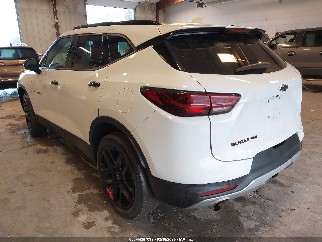 2023 Chevrolet Blazer, VIN 3GNKBHR45PS187866. Фото 3 з 6 з аукціону IAAI. Каталог авто зі США OpenDataCar.