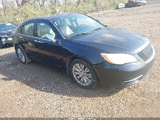 2012 Chrysler 200, VIN 1C3CCBCG9CN254147. Фото 1 из 6 с аукциона IAAI. Каталог авто из США OpenDataCar.