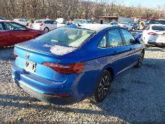 2024 Volkswagen Jetta, VIN 3VW5M7BU9RM099363. Фото 4 з 6 з аукціону IAAI. Каталог авто зі США OpenDataCar.