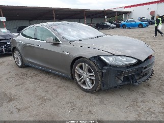 2015 Tesla Model S, VIN 5YJSA1S28FF097842. Фото 1 з 6 з аукціону IAAI. Каталог авто зі США OpenDataCar.
