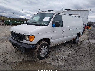 2005 Ford E-250, VIN 1FTNE24W45HB49778. Фото 2 из 6 с аукциона IAAI. Каталог авто из США OpenDataCar.