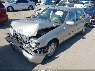 1997 Mercedes-benz C-Class, VIN WDBHA23E3VF524488. Фото 2 з 6 з аукціону IAAI. Каталог авто зі США OpenDataCar.