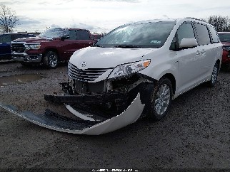 2017 Toyota Sienna, VIN 5TDDZ3DC5HS174622. Фото 2 з 6 з аукціону IAAI. Каталог авто зі США OpenDataCar.