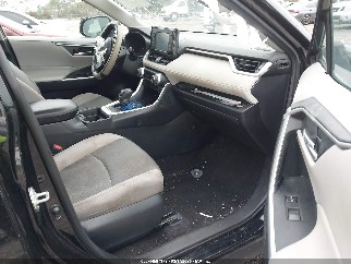 2019 Toyota RAV4, VIN 2T3W1RFVXKW034136. Фото 5 з 6 з аукціону IAAI. Каталог авто зі США OpenDataCar.