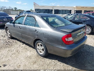 2002 Toyota Camry, VIN 4T1BE32K42U517013. Фото 3 з 6 з аукціону IAAI. Каталог авто зі США OpenDataCar.
