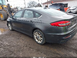 2020 Ford Fusion, VIN 3FA6P0LU9LR106431. Фото 3 з 6 з аукціону IAAI. Каталог авто зі США OpenDataCar.