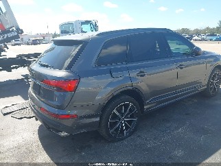 2025 Audi Q7, VIN WA1LCBF73SD011875. Фото 4 из 6 с аукциона IAAI. Каталог авто из США OpenDataCar.