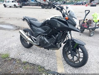 2015 Honda NC700, VIN JH2RC6302FK100778. Фото 1 з 6 з аукціону IAAI. Каталог авто зі США OpenDataCar.