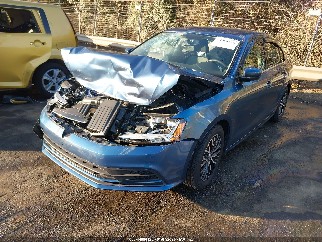 2017 Volkswagen Jetta, VIN 3VW2B7AJ4HM326571. Photo 2 of 6 from IAAI auction. OpenDataCar US salvage catalog.