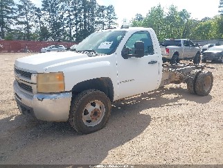 2008 Chevrolet Silverado, VIN 1GBJC34648E186785. Фото 2 з 6 з аукціону IAAI. Каталог авто зі США OpenDataCar.