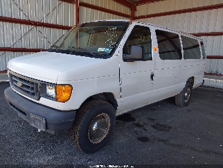 2003 Ford E-350, VIN 1FBSS31L83HB35797. Фото 2 з 6 з аукціону IAAI. Каталог авто зі США OpenDataCar.
