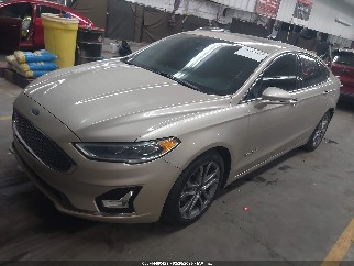 2019 Ford Fusion, VIN 3FA6P0RU5KR235675. Фото 2 з 6 з аукціону IAAI. Каталог авто зі США OpenDataCar.