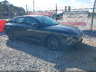 2025 Kia K4, VIN 3KPFT4DE4SE134941. Фото 1 з 6 з аукціону IAAI. Каталог авто зі США OpenDataCar.