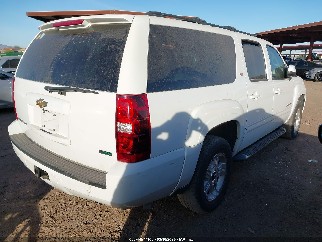 2011 Chevrolet Suburban 1500, VIN 1GNSKJE33BR243531. Фото 4 з 6 з аукціону IAAI. Каталог авто зі США OpenDataCar.