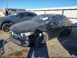 2020 Mercedes-benz A-Class, VIN W1K3G4EB2LW047290. Фото 2 из 6 с аукциона IAAI. Каталог авто из США OpenDataCar.