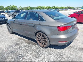 2015 Audi A3, VIN WAUEFGFF2F1010781. Фото 3 з 6 з аукціону IAAI. Каталог авто зі США OpenDataCar.