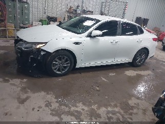 2020 Kia Optima, VIN 5XXGT4L30LG447188. Фото 2 з 6 з аукціону IAAI. Каталог авто зі США OpenDataCar.