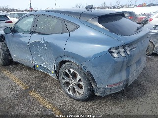2023 Ford Mustang Mach-E, VIN 3FMTK3SU8PMB10399. Фото 3 из 6 с аукциона IAAI. Каталог авто из США OpenDataCar.