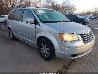 2010 Chrysler Town & Country, VIN 2A4RR5DX6AR329465. Фото 1 з 6 з аукціону IAAI. Каталог авто зі США OpenDataCar.