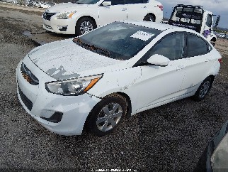 2015 Hyundai Accent, VIN KMHCT4AE6FU900226. Фото 2 з 6 з аукціону IAAI. Каталог авто зі США OpenDataCar.