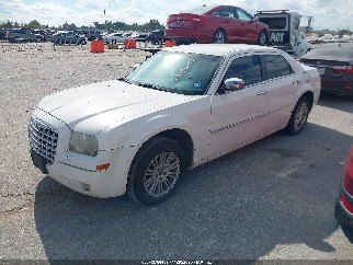2010 Chrysler 300, VIN 2C3CA5CV3AH104918. Фото 2 з 6 з аукціону IAAI. Каталог авто зі США OpenDataCar.
