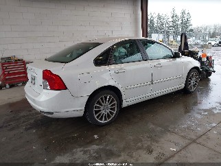 2009 Volvo S40, VIN YV1MS390892463032. Фото 4 из 6 с аукциона IAAI. Каталог авто из США OpenDataCar.