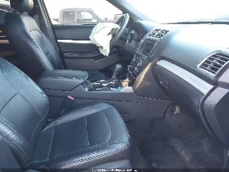 2017 Ford Explorer, VIN 1FM5K7D8XHGA99997. Фото 5 из 6 с аукциона IAAI. Каталог авто из США OpenDataCar.