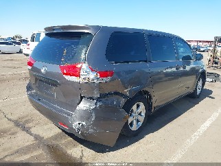2014 Toyota Sienna, VIN 5TDZK3DC0ES499653. Фото 4 з 6 з аукціону IAAI. Каталог авто зі США OpenDataCar.