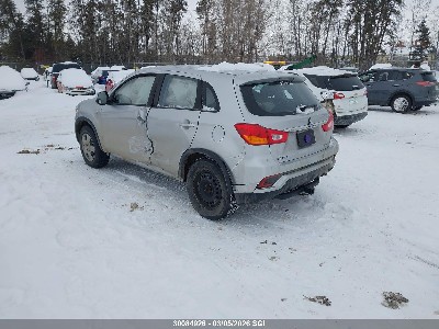 2018 Mitsubishi RVR, VIN JA4AH3AU5JU600548. Фото 3 з 6 з аукціону IAAI. Каталог авто зі США OpenDataCar.