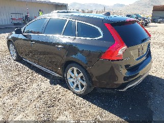 2015 Volvo V60, VIN YV126MEB7F1187940. Фото 3 из 6 с аукциона IAAI. Каталог авто из США OpenDataCar.