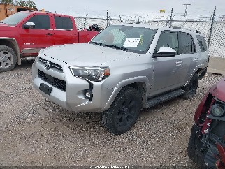 2022 Toyota 4Runner, VIN JTEMU5JR8N6054775. Фото 2 з 6 з аукціону IAAI. Каталог авто зі США OpenDataCar.