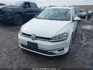 2018 Volkswagen Golf SportWagen, VIN 3VW117AU4JM764019. Фото 2 з 6 з аукціону IAAI. Каталог авто зі США OpenDataCar.
