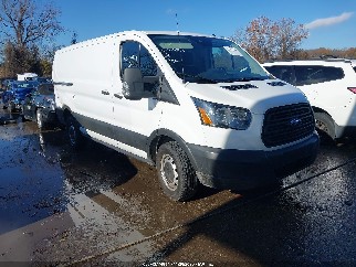 2019 Ford Transit-250, VIN 1FTYR1YGXKKB48146. Zdjęcie 1 z 6 z aukcji IAAI. Katalog aut z USA OpenDataCar.