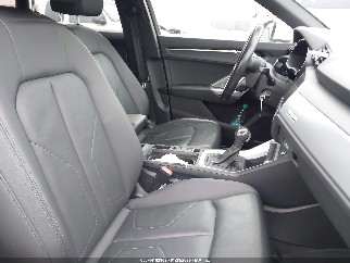 2019 Audi Q3, VIN WA1AECF3XK1081900. Фото 5 з 6 з аукціону IAAI. Каталог авто зі США OpenDataCar.