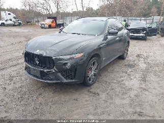 2019 Maserati Levante, VIN ZN661YUS6KX318912. Фото 2 из 6 с аукциона IAAI. Каталог авто из США OpenDataCar.