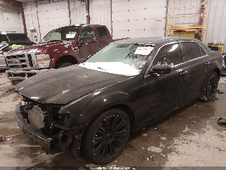 2014 Chrysler 300, VIN 2C3CCABG9EH121606. Фото 2 з 6 з аукціону IAAI. Каталог авто зі США OpenDataCar.