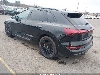 2022 Audi e-tron, VIN WA1VABGE4NB023528. Фото 3 з 6 з аукціону IAAI. Каталог авто зі США OpenDataCar.