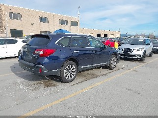 2018 Subaru Outback, VIN 4S4BSETC9J3243212. Фото 4 из 6 с аукциона IAAI. Каталог авто из США OpenDataCar.