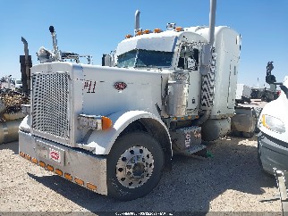 1997 Peterbilt 379, VIN 1XP5D68X9VD415525. Photo 2 of 6 from IAAI auction. OpenDataCar US salvage catalog.