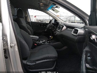 2019 Kia Sorento, VIN 5XYPG4A54KG572374. Фото 5 з 6 з аукціону IAAI. Каталог авто зі США OpenDataCar.