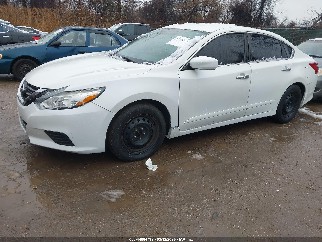 2017 Nissan Altima, VIN 1N4AL3AP7HC269475. Фото 2 из 6 с аукциона IAAI. Каталог авто из США OpenDataCar.