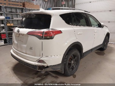 2017 Toyota RAV4, VIN 2T3BFREV9HW546366. Фото 4 з 6 з аукціону IAAI. Каталог авто зі США OpenDataCar.