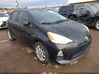 2013 Toyota Prius C, VIN JTDKDTB33D1555983. Фото 1 з 6 з аукціону IAAI. Каталог авто зі США OpenDataCar.